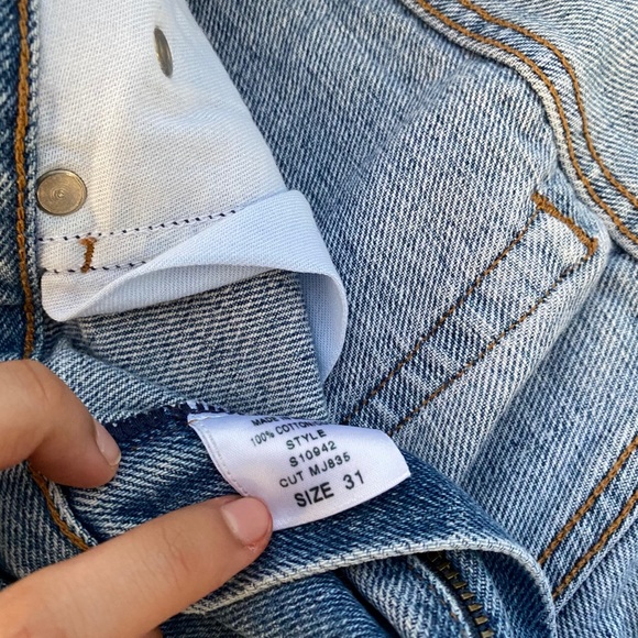 VINTAGE guess ? jean shorts - Picture 7 of 11